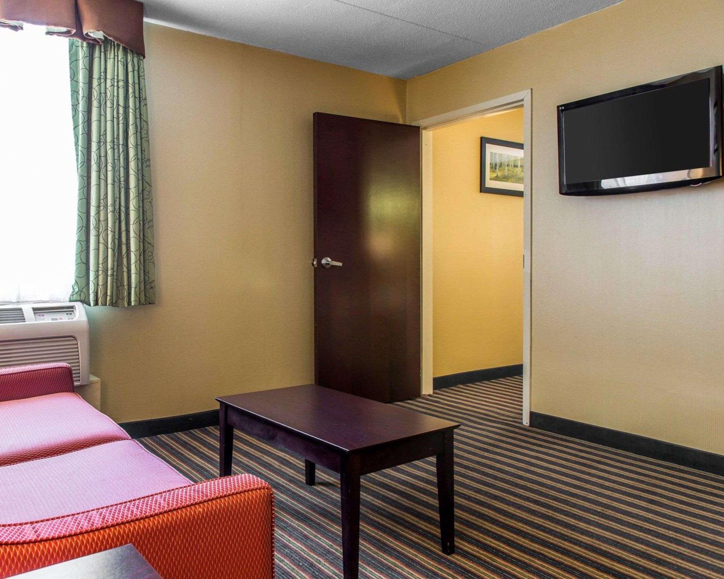 Comfort Inn & Suites East Hartford - Hartford Exteriör bild